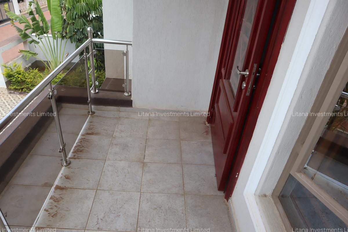 4 Bed House with En Suite at Kamakis - 10