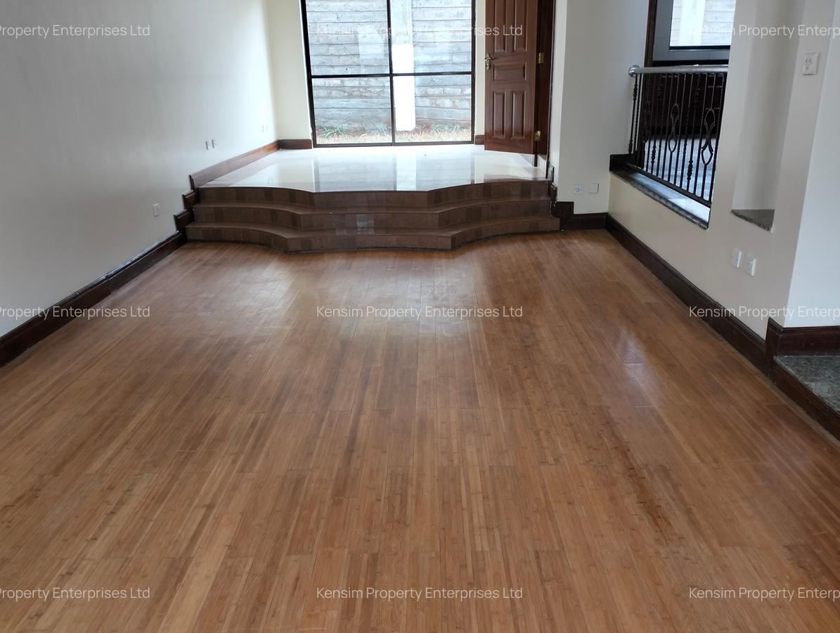 5 Bed Townhouse with En Suite in Westlands Area - 4