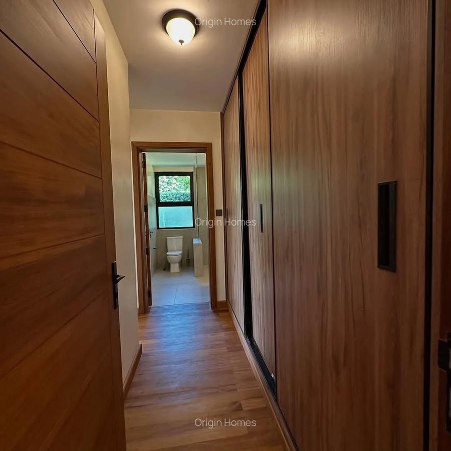 5 Bed House with En Suite at Runda - 14