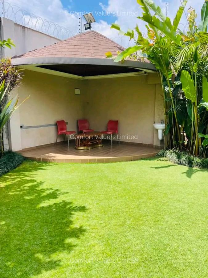 5 Bed Townhouse with En Suite at Runda - 5