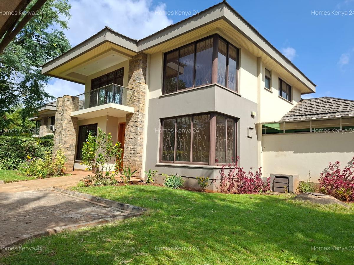 4 Bed Townhouse in Ridgeways - 1