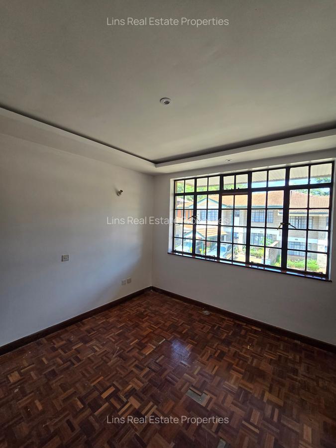 4 Bed Townhouse with En Suite in Lavington - 6