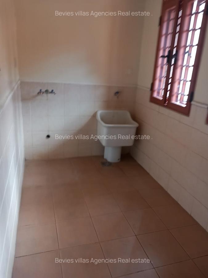 6 Bed Villa with En Suite in Kileleshwa - 3