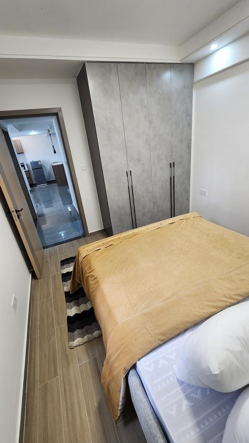 2 Bed Apartment with En Suite in Riverside - 10