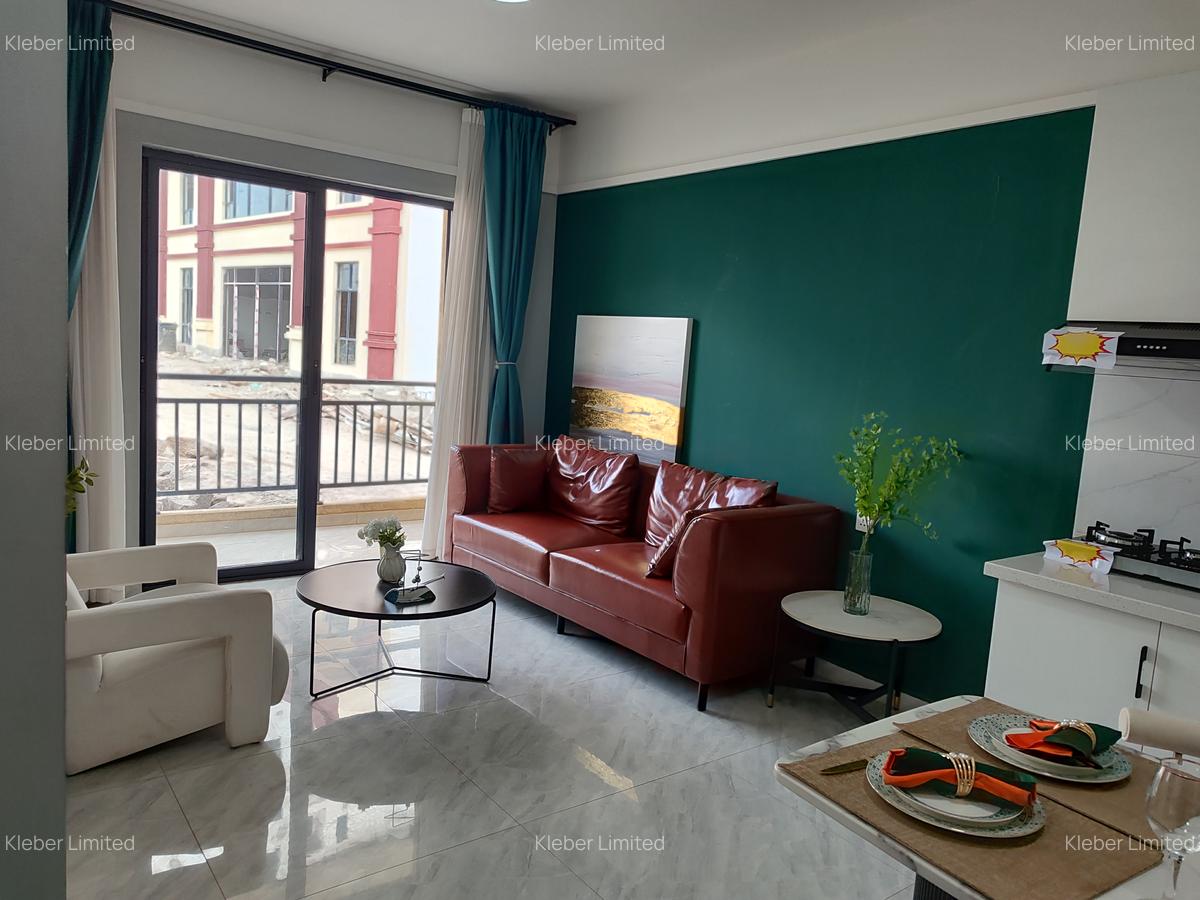 Serviced Studio Apartment with En Suite at Wanyee Road - 5