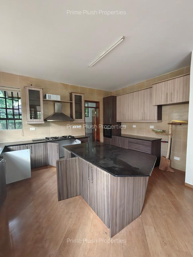 4 Bed House with En Suite in Karen - 8