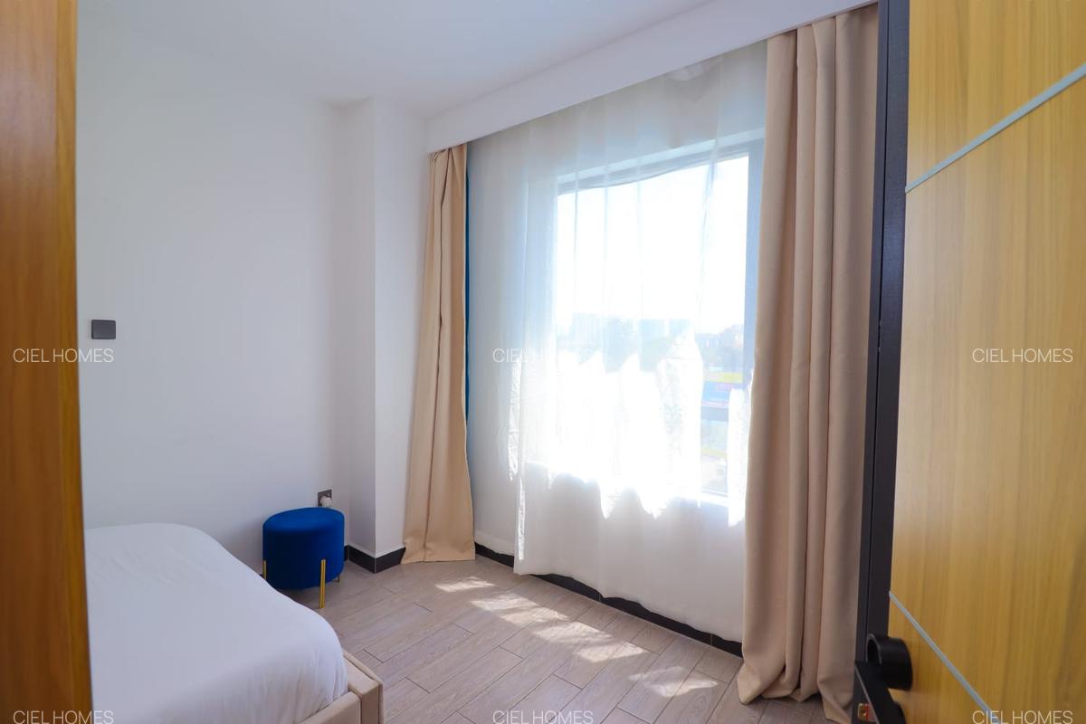 Serviced 3 Bed Apartment with En Suite at Wood Avenue - 13