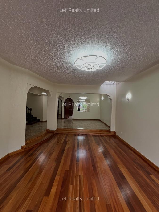 4 Bed Townhouse with En Suite in Kilimani - 2