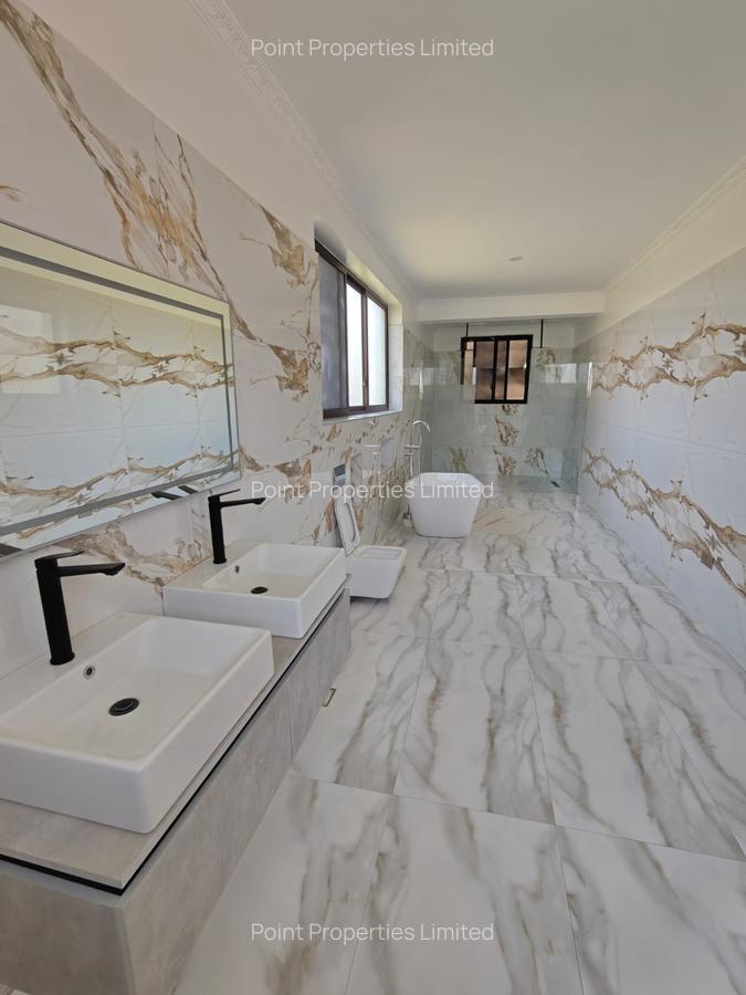6 Bed Villa with En Suite in Karen - 11