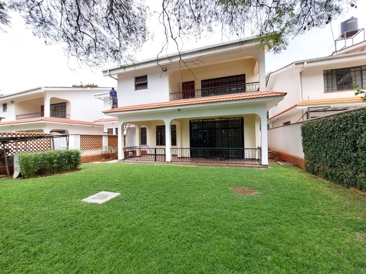 5 Bed Townhouse with En Suite at Jacaranda Homes - 5