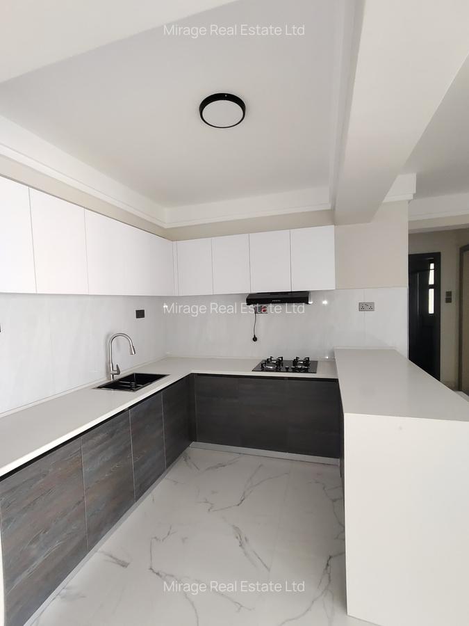 4 Bed Apartment with Gym in Kilimani - 14