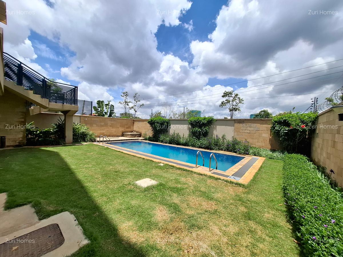 4 Bed Townhouse with En Suite in Lavington - 7