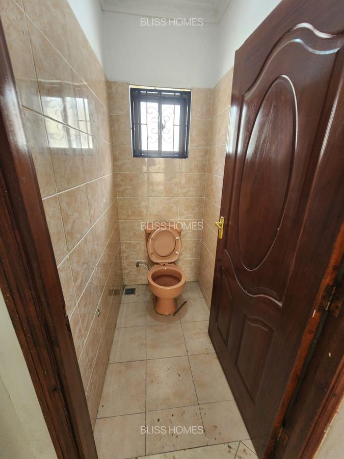 3 Bed House with En Suite at Majaoni - 12