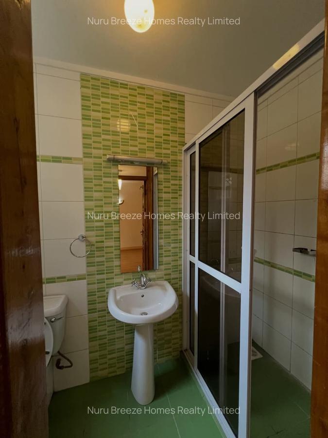 3 Bed Apartment with En Suite in Westlands Area - 18