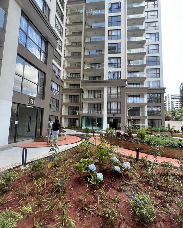 3 Bed Apartment with En Suite in Riverside - 1