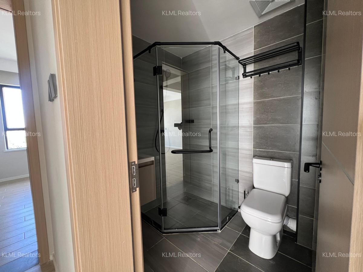 1 Bed Apartment with En Suite at Kingara Road - 3