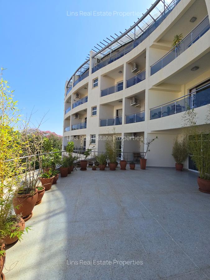 2 Bed Apartment with En Suite in Spring Valley - 1