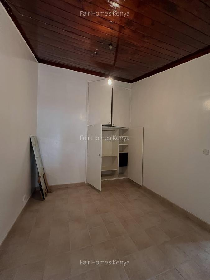 5 Bed House with En Suite at Manyani East - 5