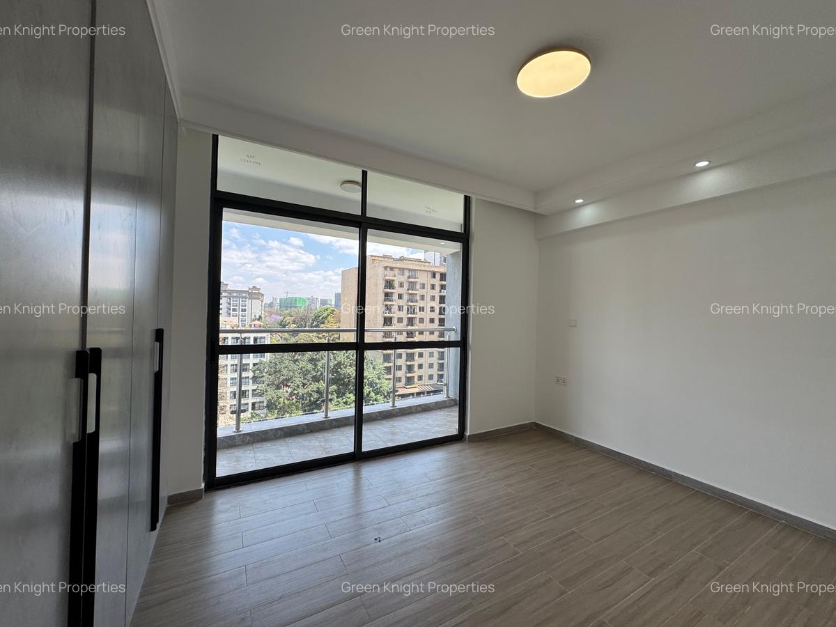 Serviced 2 Bed Apartment with En Suite in Riverside - 8