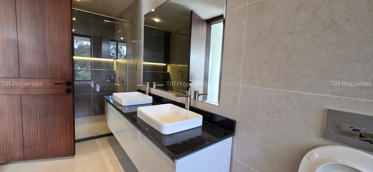 5 Bed Townhouse in Kitisuru - 15