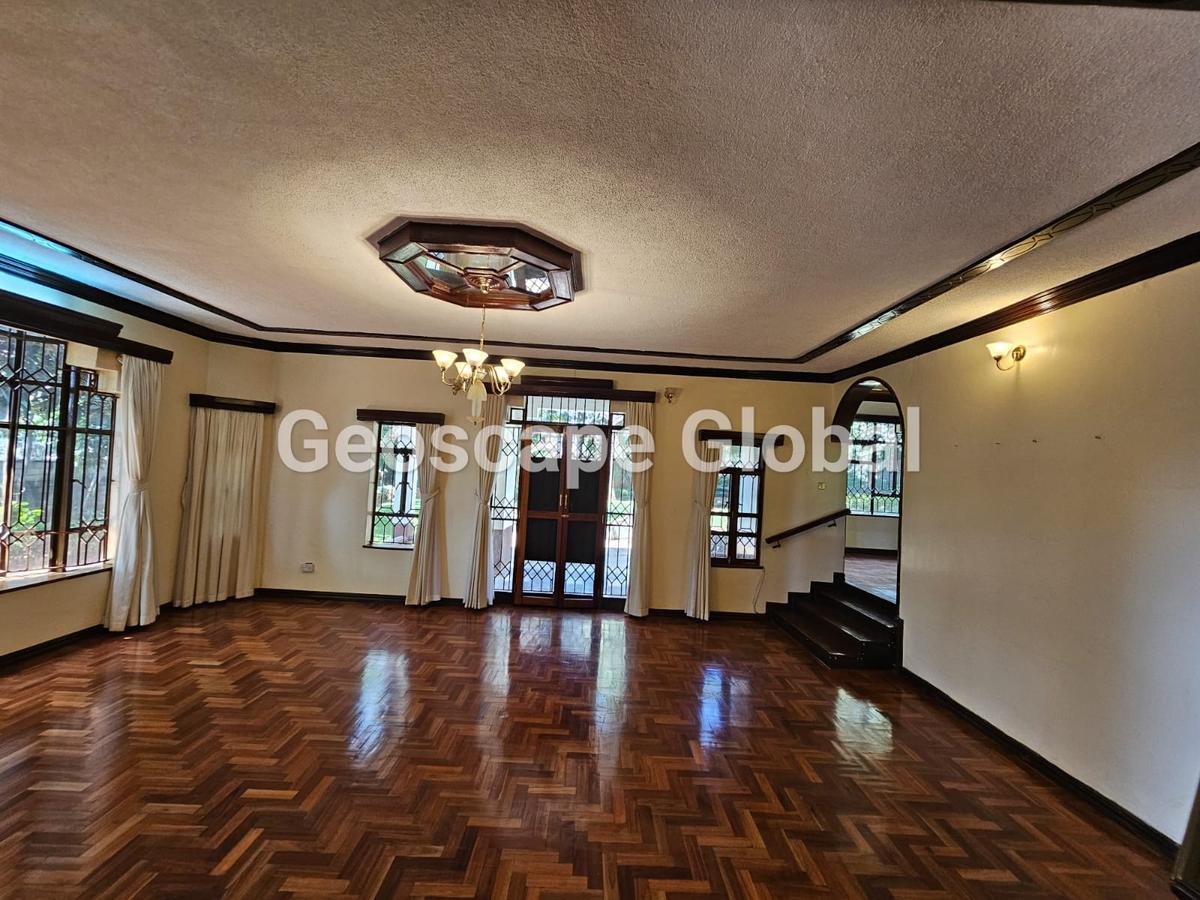 5 Bed House with En Suite in Runda - 5