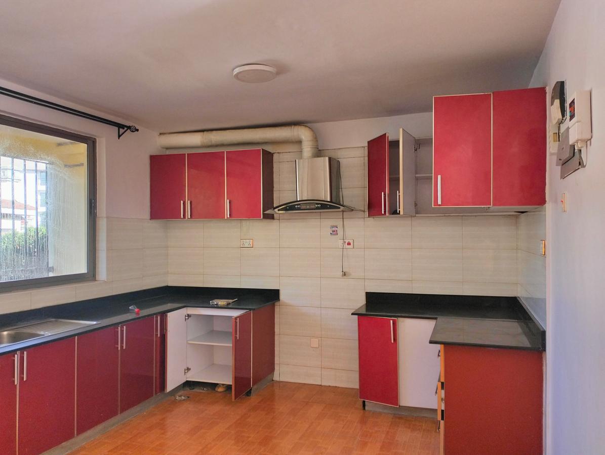 6 Bed Apartment with En Suite in Lavington - 9