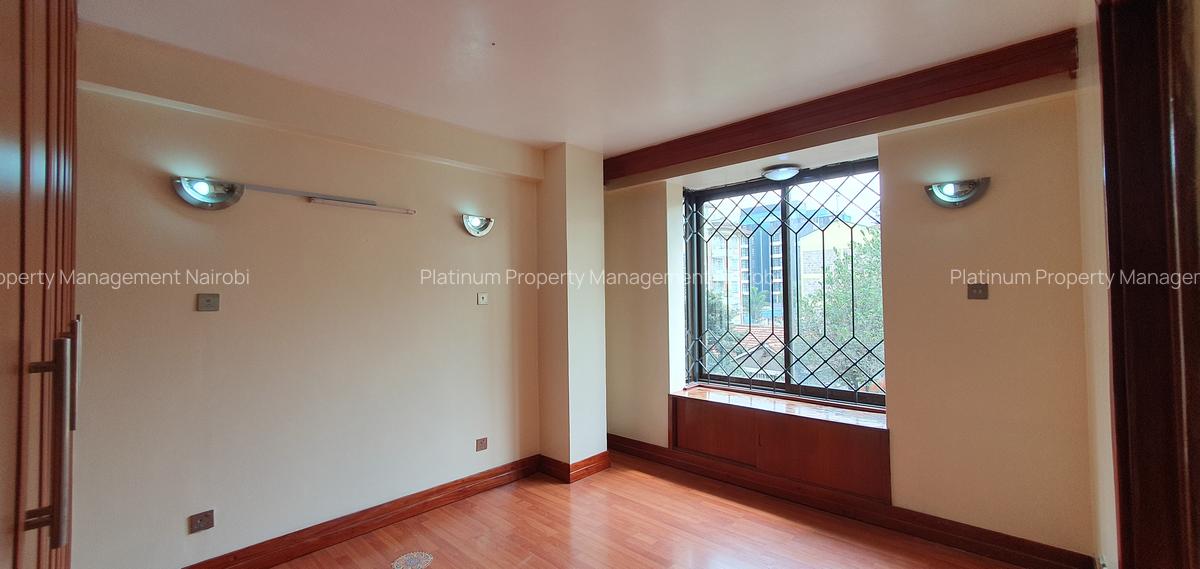 3 Bed Apartment with En Suite in Westlands Area - 13