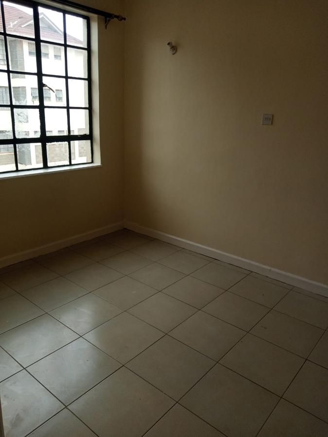 2 Bed Apartment with En Suite at Five-Star Gardens Estate - 11