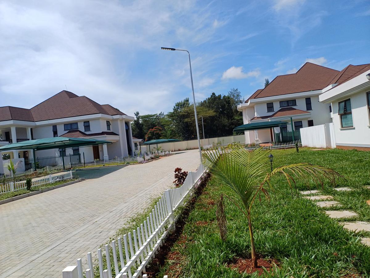 4 Bed Townhouse with En Suite in Karen Hardy - 15