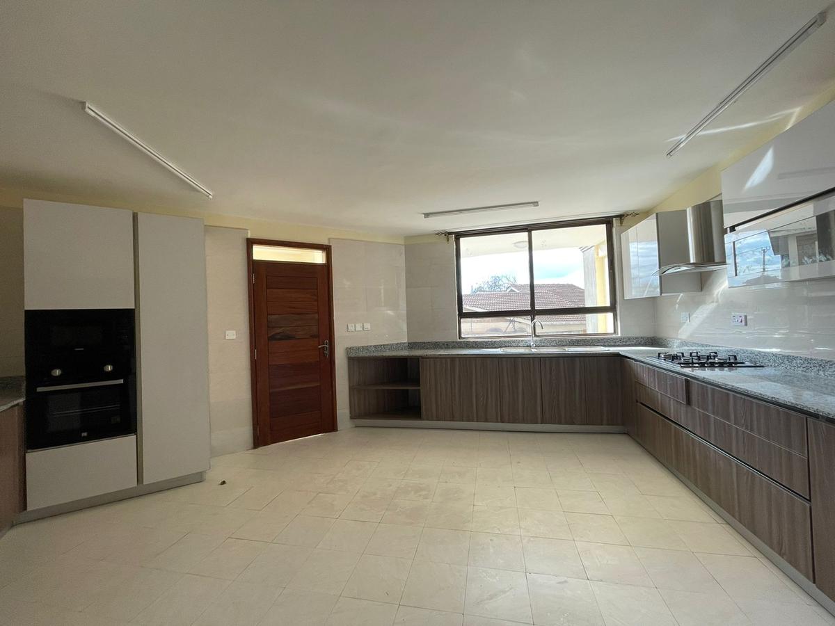 3 Bed Apartment with En Suite in Kileleshwa - 3