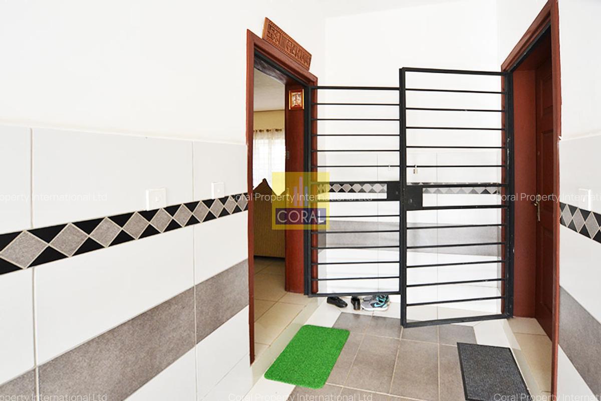 3 Bed Apartment with Backup Generator in Rhapta Road - 15