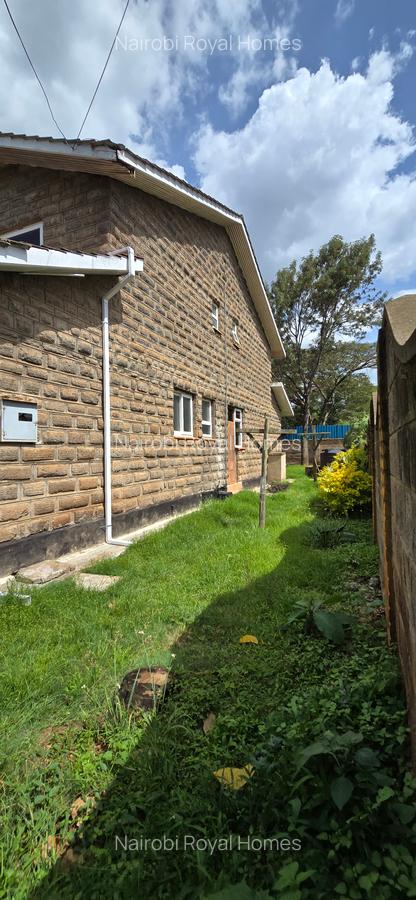 5 Bed Townhouse with En Suite at Lavington Off Convent Drive - 5