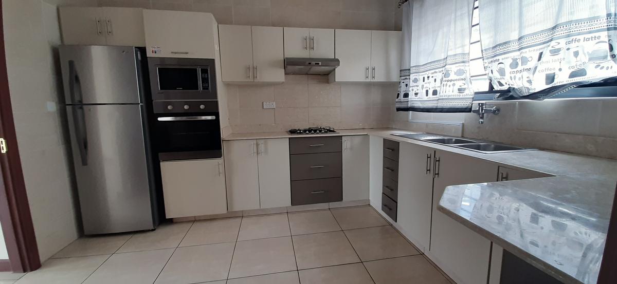 3 Bed Apartment with Borehole in Westlands Area - 6