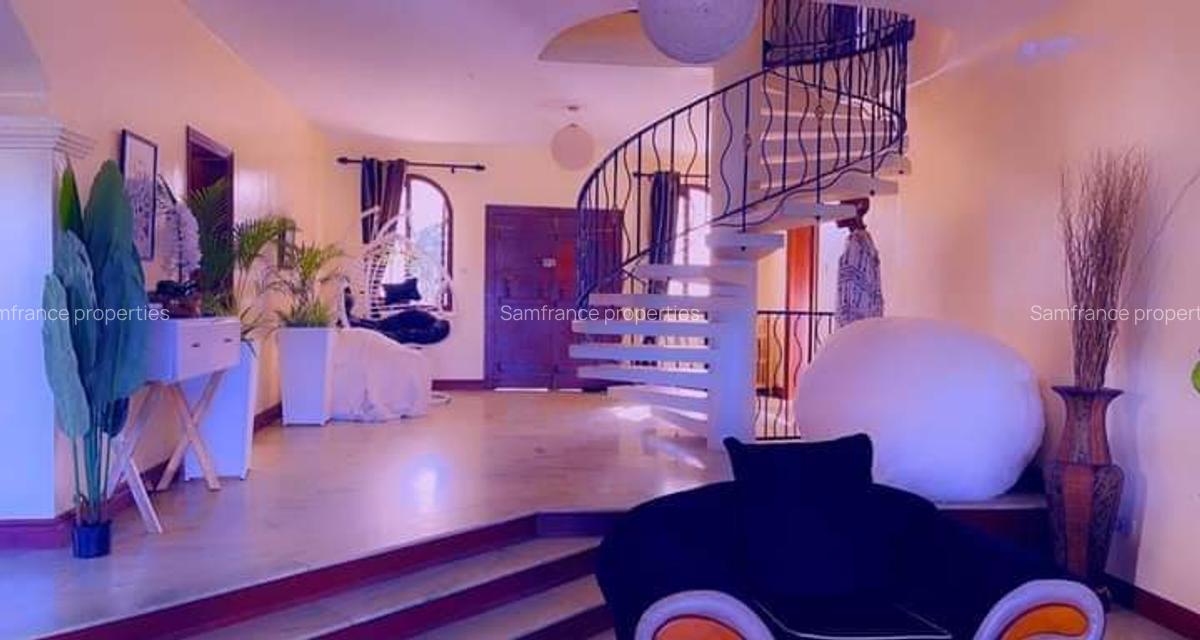 5 Bed Villa with En Suite at Baobab Road - 5