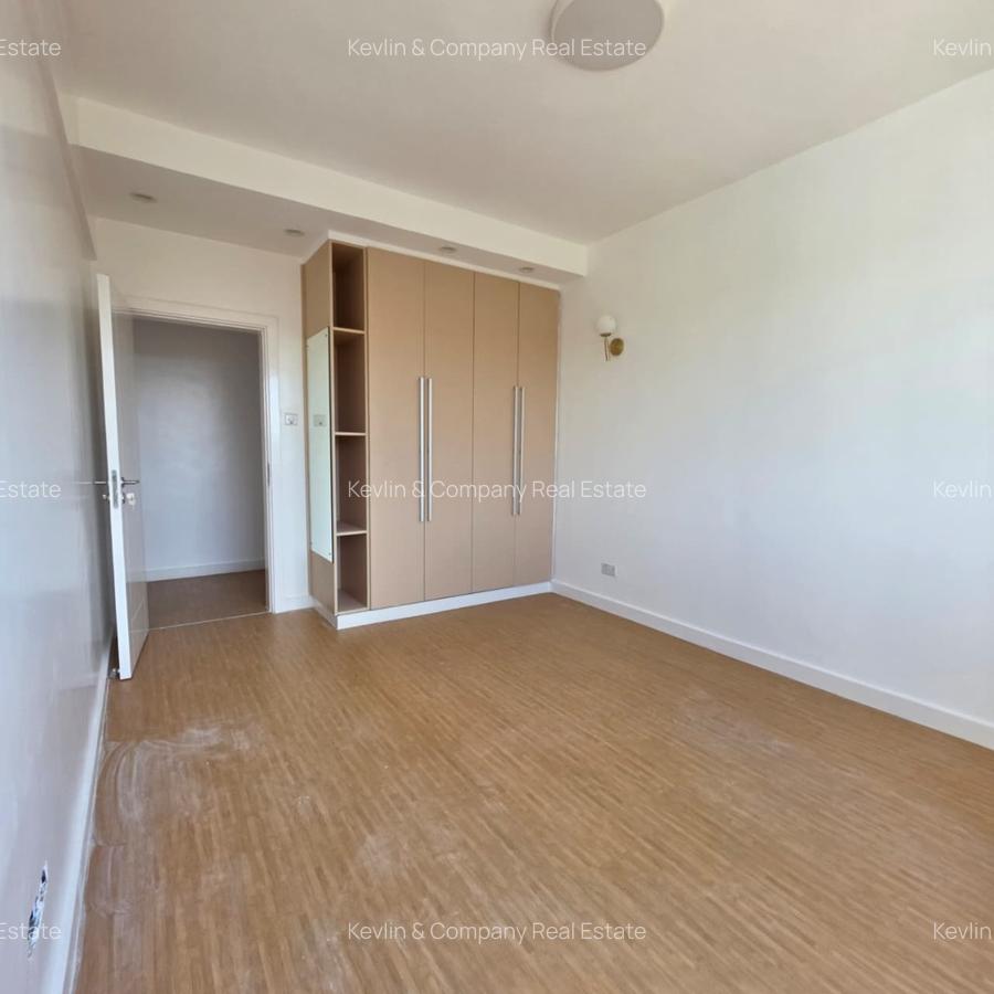 4 Bed Apartment with En Suite in Lavington - 8