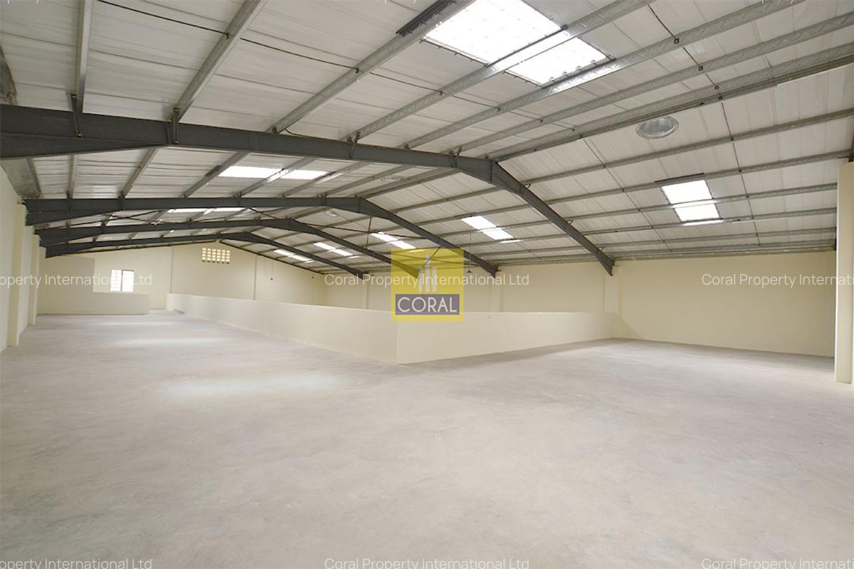 Warehouse with Service Charge Included in Ruaraka - 1