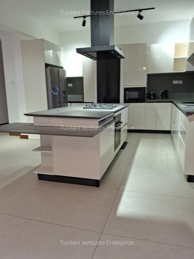 Serviced 3 Bed Apartment with En Suite at Nyali Mombasa - 14