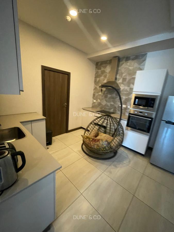 Serviced 2 Bed Apartment with En Suite in Westlands Area - 12