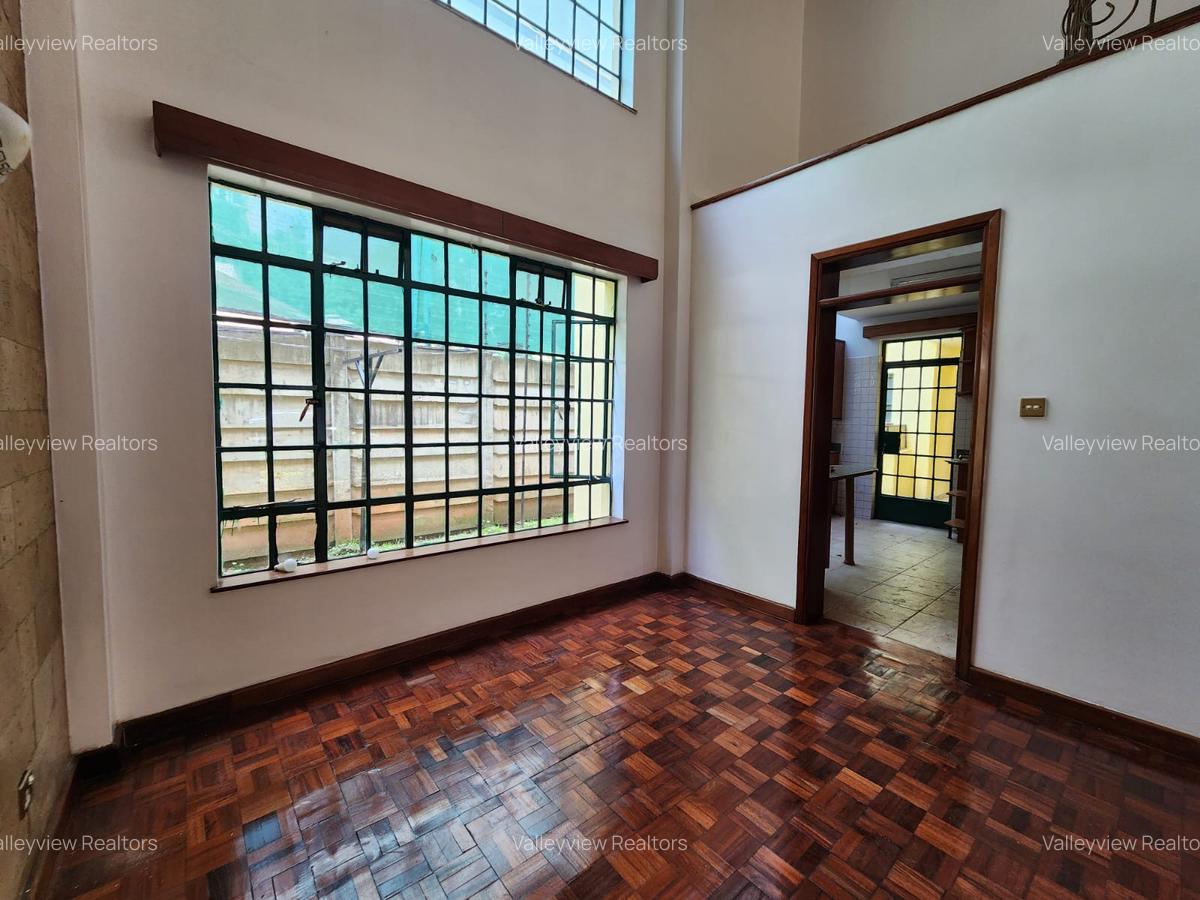 4 Bed Townhouse with En Suite at Kileleshwa - 17