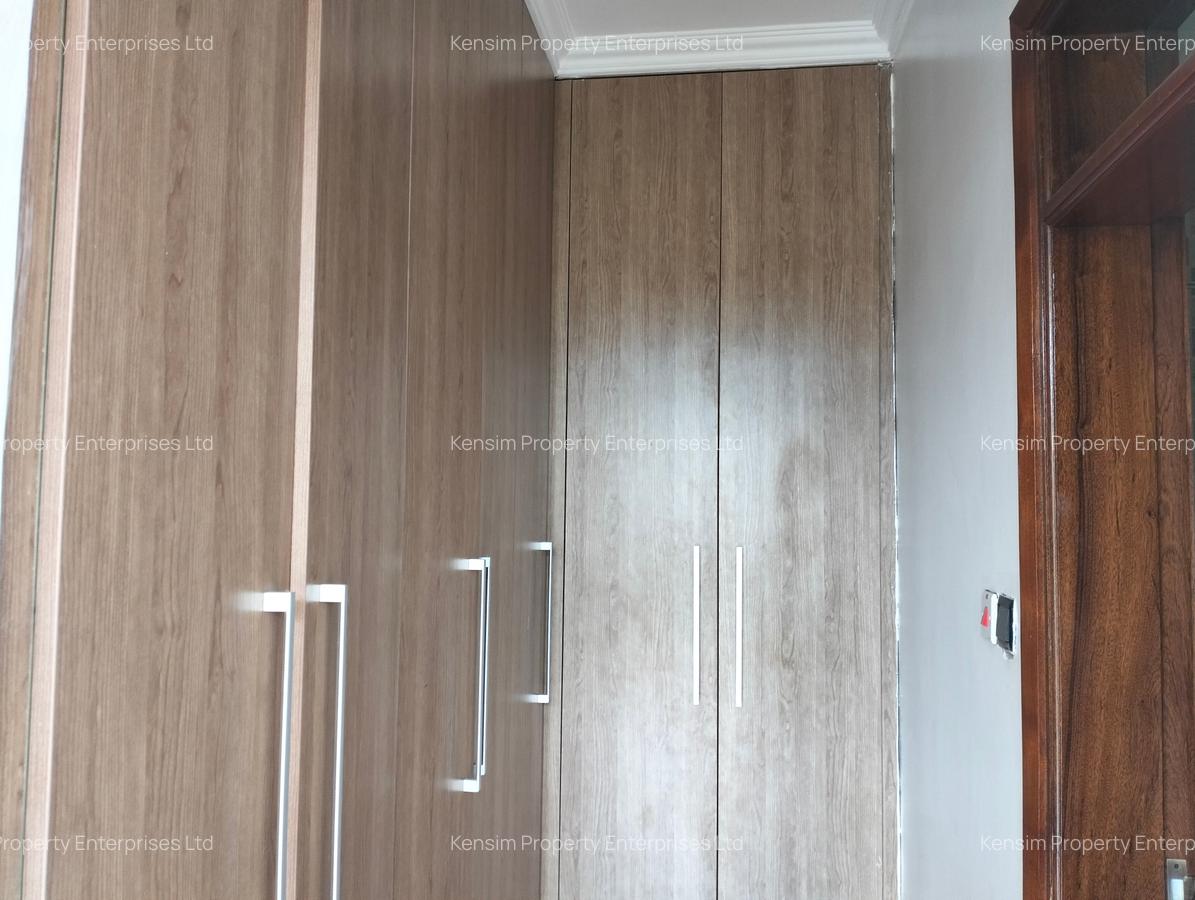 5 Bed Townhouse with En Suite in Lavington - 13