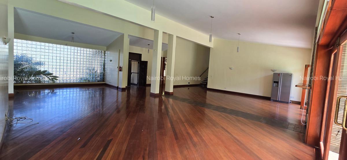 4 Bed House with En Suite at Runda Road - 3