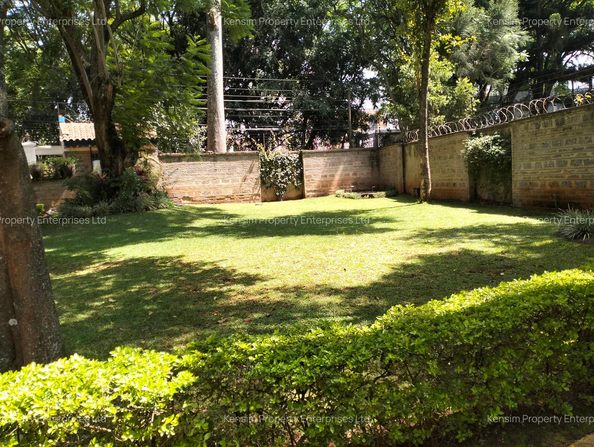5 Bed Townhouse with En Suite in Lavington - 17