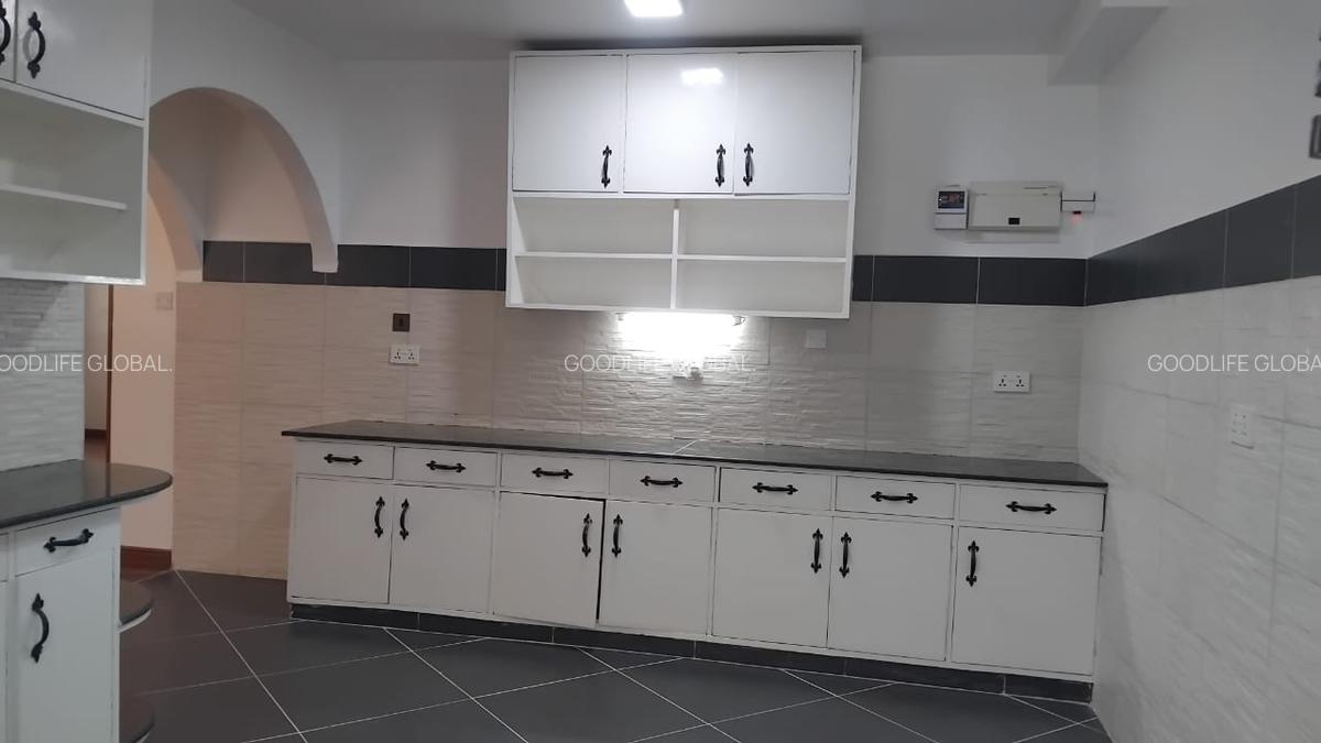 4 Bed House with En Suite at Old Muthaiga - 11