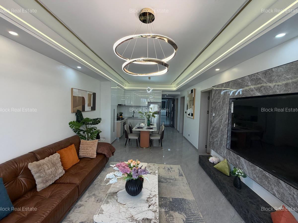 2 Bed Apartment with En Suite in Lavington - 5