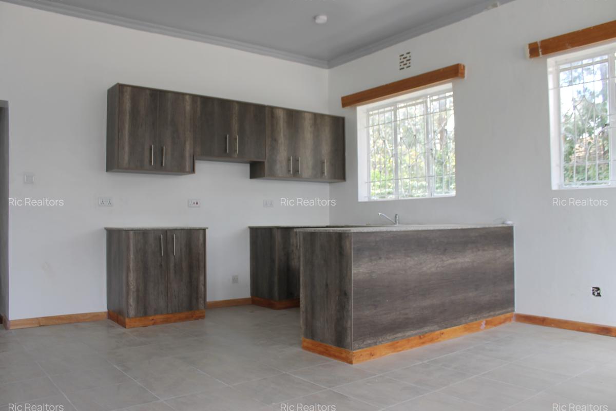 2 Bed Townhouse with Borehole in Karen - 3