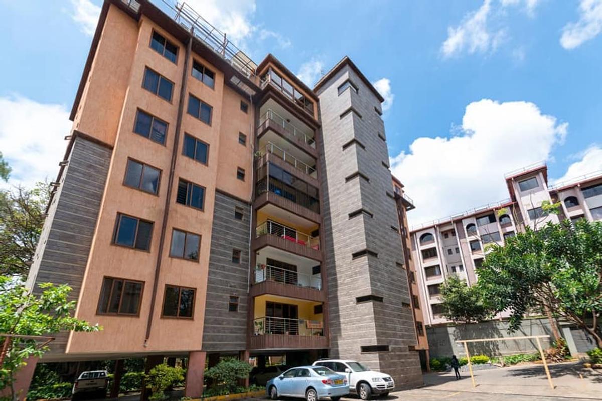 3 Bed Apartment with En Suite at Westlands - 4