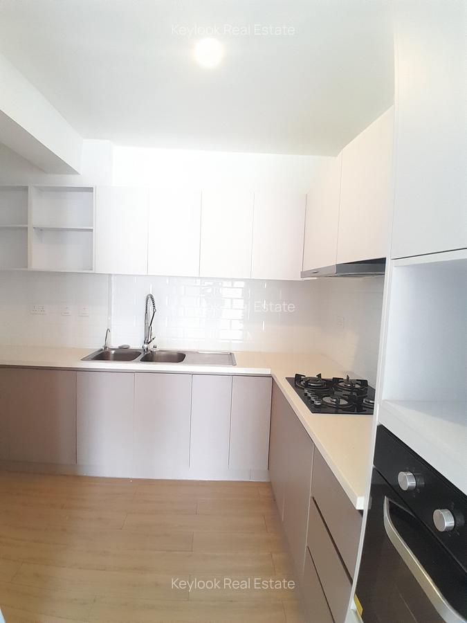 3 Bed Apartment with En Suite in Lavington - 9