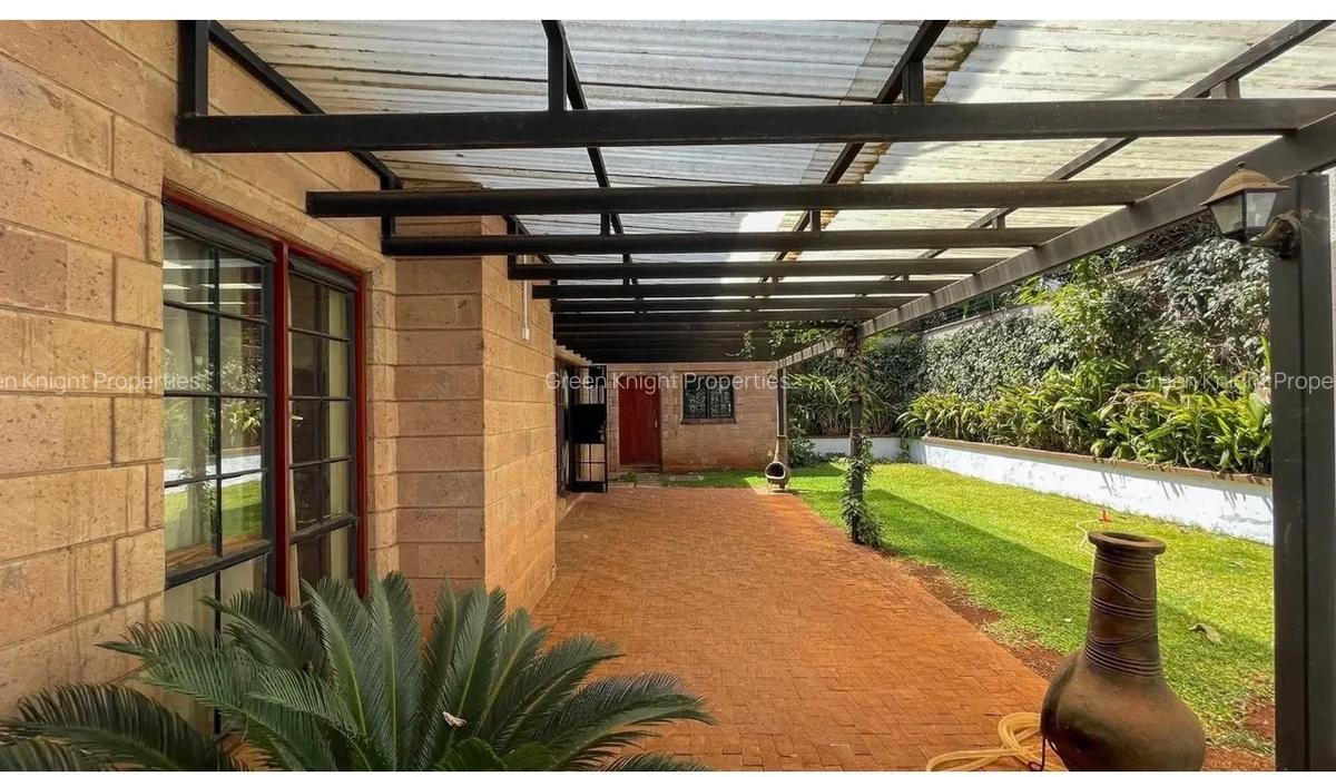 4 Bed Townhouse with En Suite in Westlands Area - 4