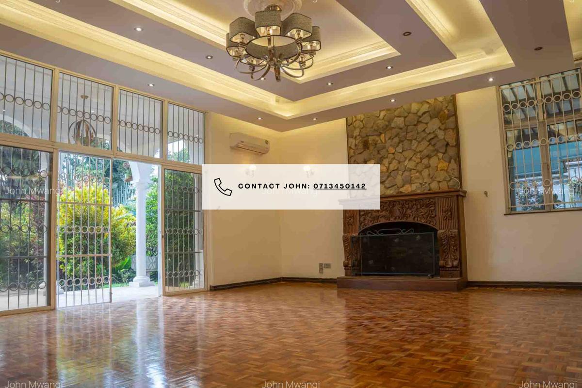 5 Bed Villa with En Suite in Runda - 3