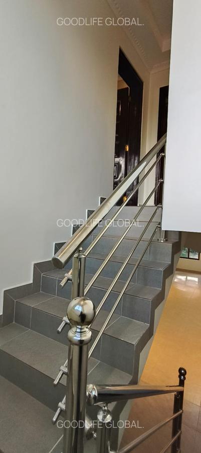 5 Bed House with En Suite at New Kitisuru - 9